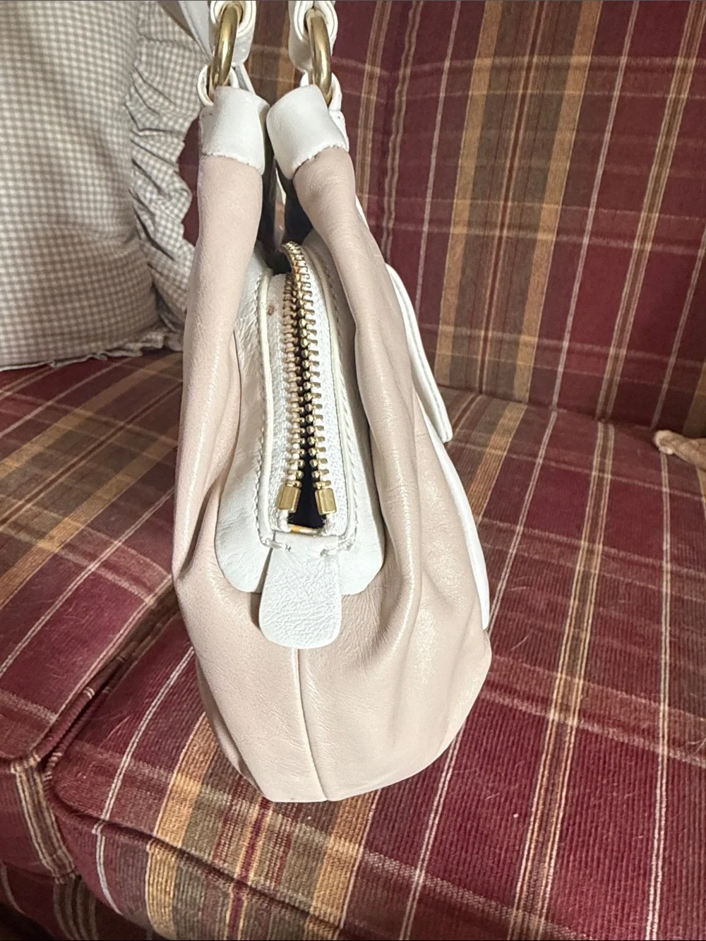 Coach cream and White Leather Shoulder Bag with Gold Turn-Lock